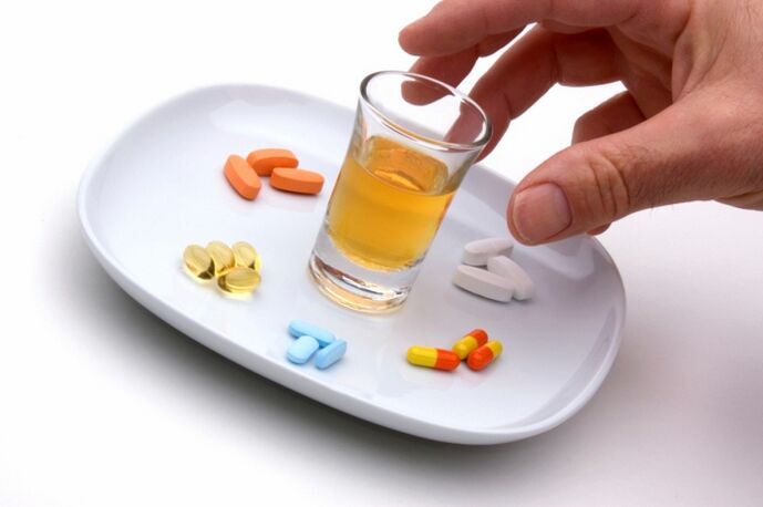Taking alcohol and antibiotics